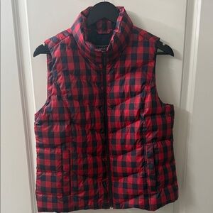 LANDS END NAVY & RED BUFFALO PLAID DOWN FILLED PUFFER VEST
